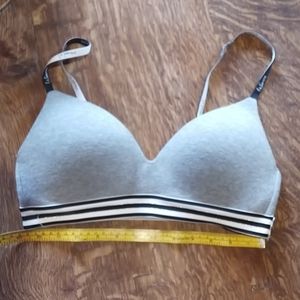 Sports bra bralette wireless
